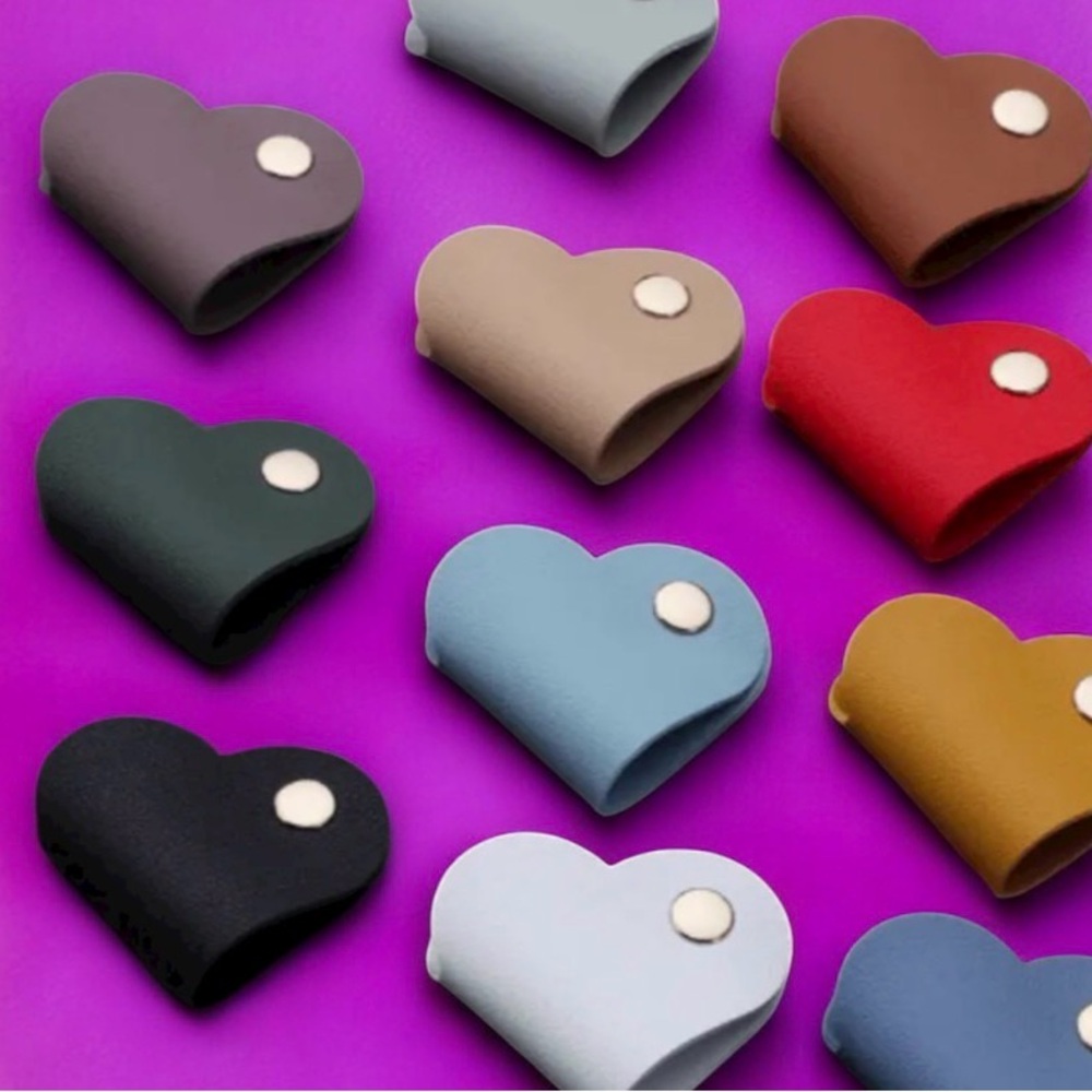 Cable Organizers Heart Shaped in Random Colors Set of 5 - Picture 3 of 4